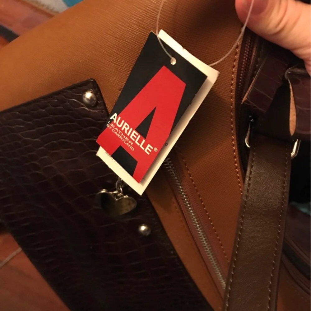 Purse - Picture 2 of 3